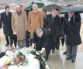 Udhëheqja e Kuvendit bën homazhe tek të rënët e familjes Jashari
