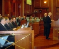 Gjenerali Uesli Klark foli para  deputetëve të Kuvendit të Kosovës
