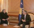 Kryeparlamentari Krasniqi priti  një delegacion të familjarëve të të pagjeturve