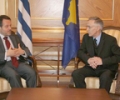 Kryeparlamntari Krasniqi priti shefin e ri të  Zyrës Greke në Prishtinë, Dimitris Moschopoulos