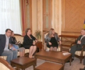 Kryeparlamntari Krasniqi priti fituesen e çmimit amerikan “Gruaja e Guximshme”, znj Valdete Idrizi