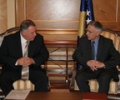Kryeparlamntari Krasniqi priti ambasadorin hungarez në Prishtinë, Zoltan Imecz