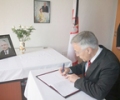 Krasniqi u nënshkrua në Librin e zisë për presidentin e ndjerë polak, Kaczyski
