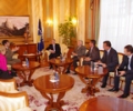Kryeparlamentari Krasniqi priti përfaqësuesit e Shoqatës Kosovare të të Shurdhërve 