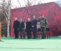 Kryeparlamentari Krasniqi bëri homazhe te varri i Komandantit Legjendar, Adem Jashari
