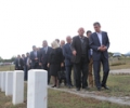 Kryetari Veseli bëri homazhe te varri i Fehmi e Xhevë Lladrovcit