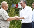 Kryetari Veseli vizitoi fermerët në Kaçanik, pas shfaqjes së sëmundjes gungore të kafshët