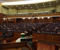 Kuvendi i Kosovës hap dyert për fëmijët jetimë nga Shqipëria