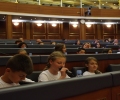 Kuvendi i Kosovës hap dyert për fëmijët jetimë nga Shqipëria